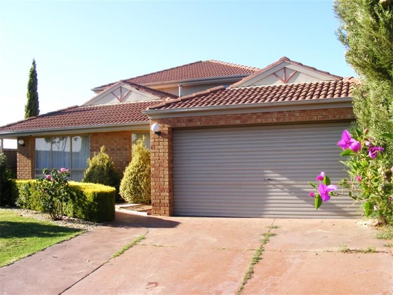 28 Mockridge Street, Wantirna South VIC 3152