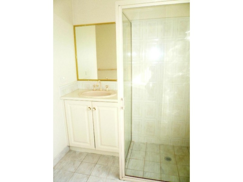 2/19 McCubbin Street, Burwood VIC 3125