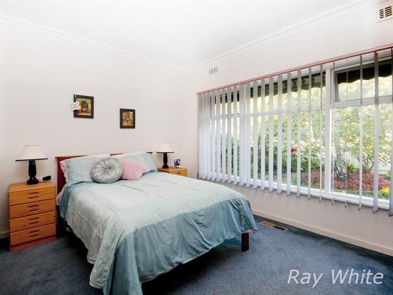 64 Pakenham Street, Blackburn VIC 3130
