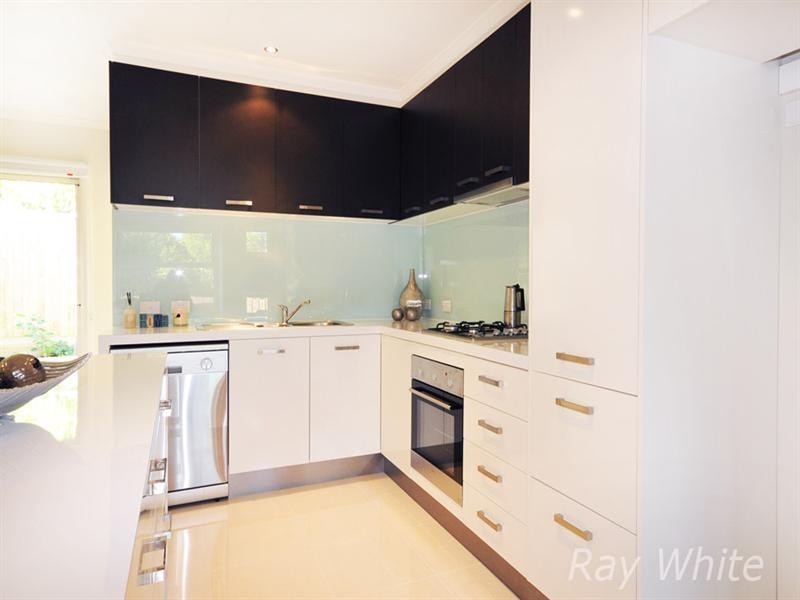 2/3 Kingsclere Street, Vermont VIC 3133