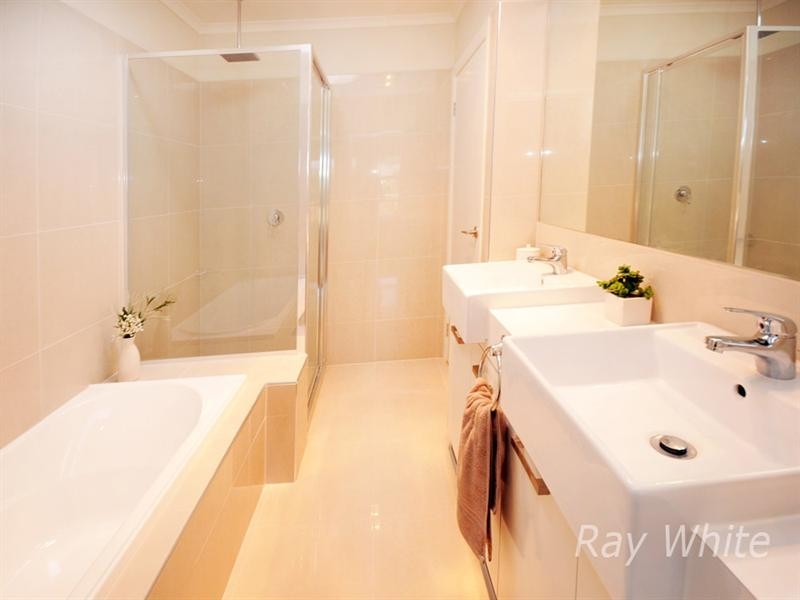 2/3 Kingsclere Street, Vermont VIC 3133