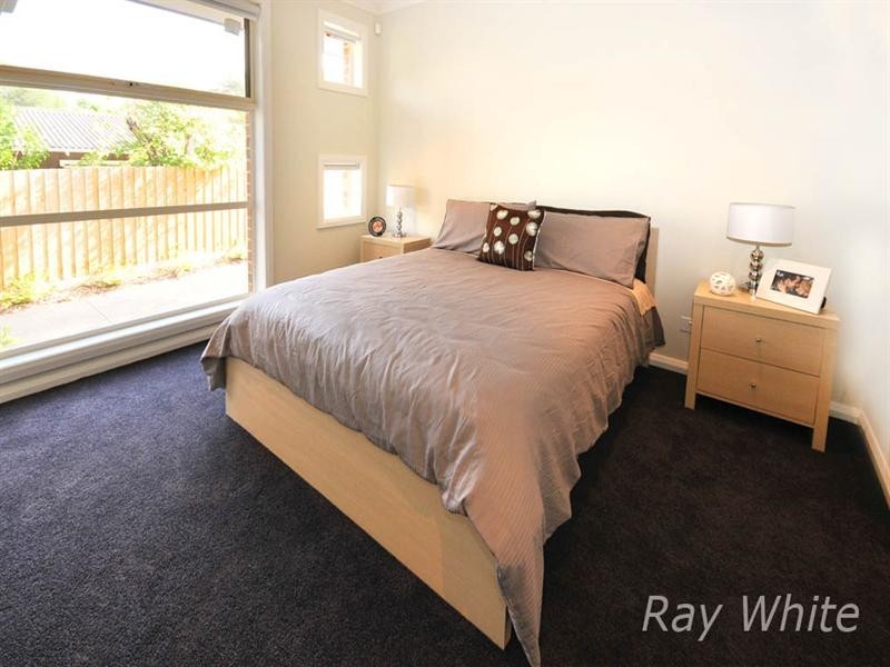 2/3 Kingsclere Street, Vermont VIC 3133