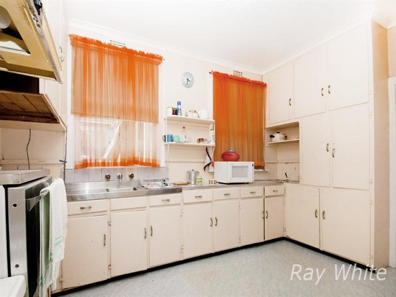 39 Morton Road, Burwood VIC 3125