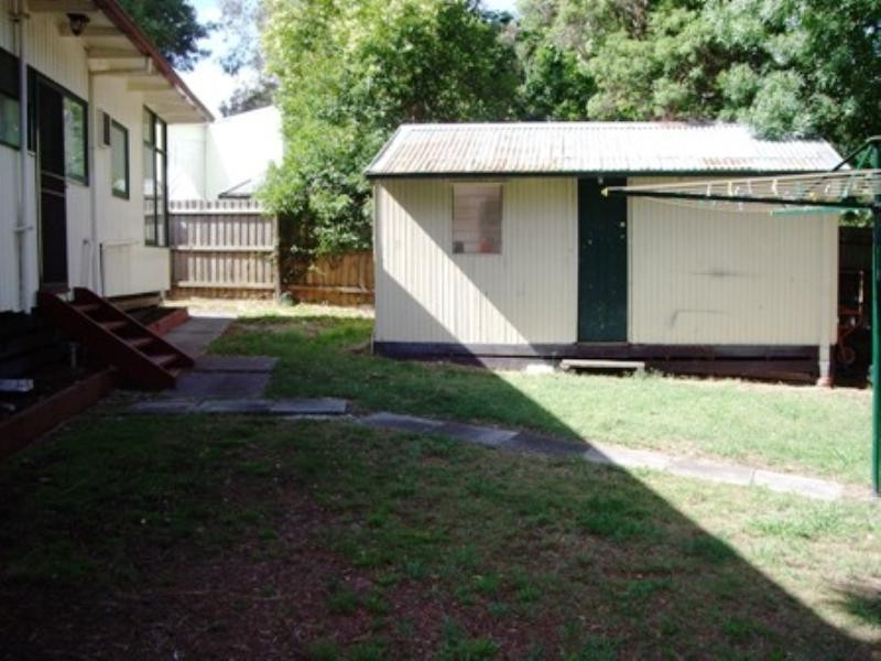 24 Ross Crescent, Heathmont VIC 3135
