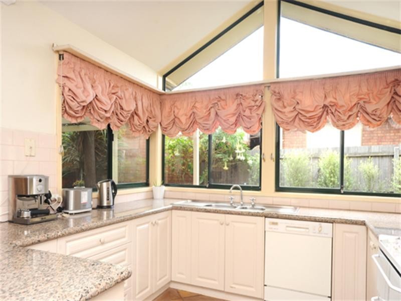 275 Mahoneys Road, Burwood East VIC 3151