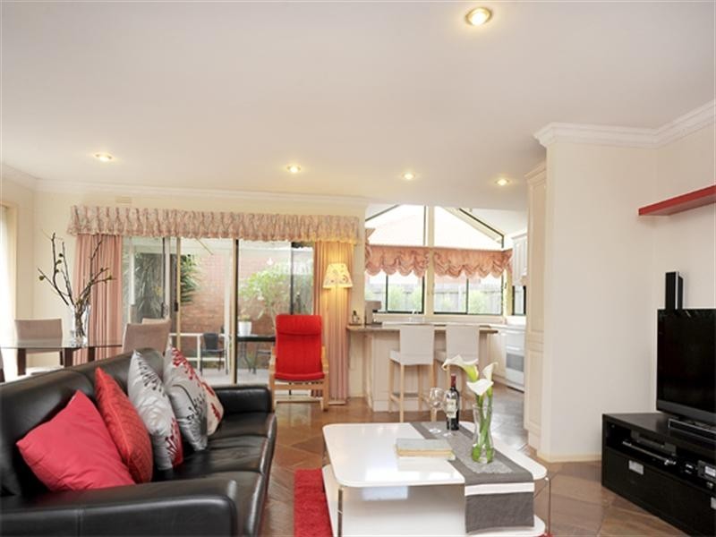 275 Mahoneys Road, Burwood East VIC 3151