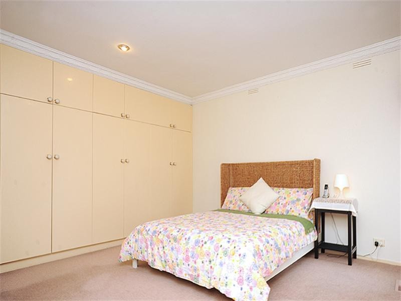 275 Mahoneys Road, Burwood East VIC 3151