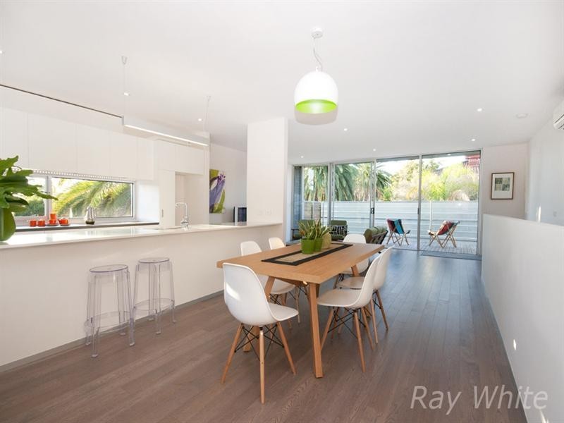 1/15-17 Railway Road, Blackburn VIC 3130