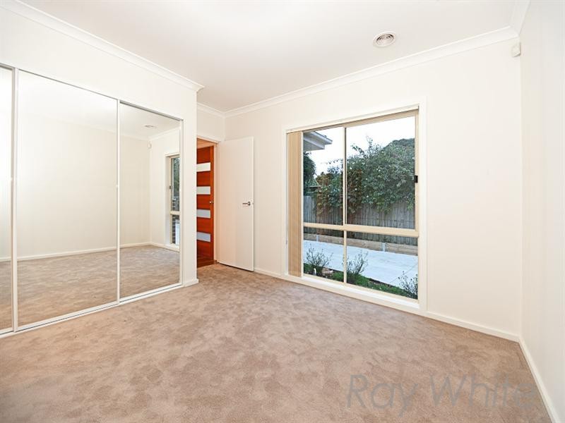 2/335 Canterbury Road, Forest Hill VIC 3131