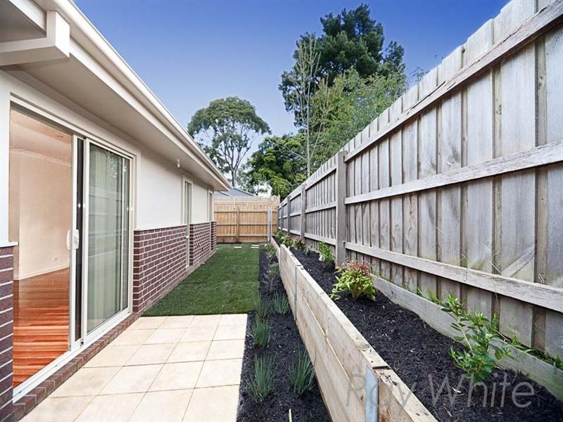 2/335 Canterbury Road, Forest Hill VIC 3131