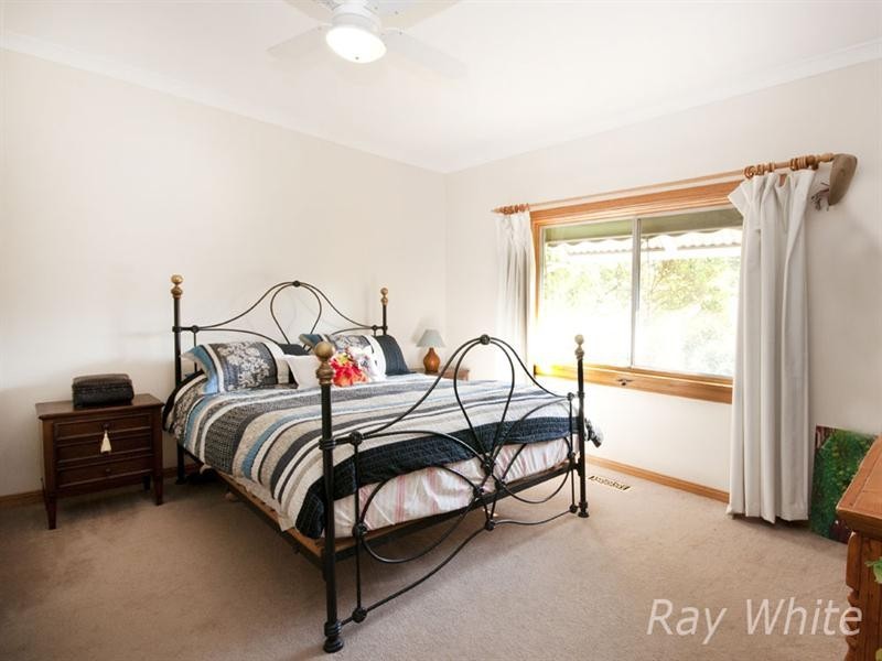 5 Dawe Road, Mitcham VIC 3132
