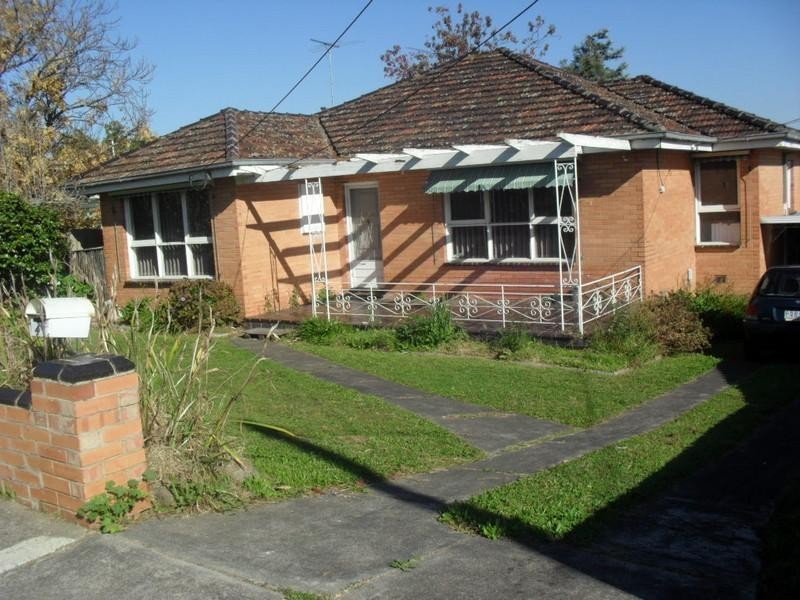 4 Cumming Street, Burwood VIC 3125