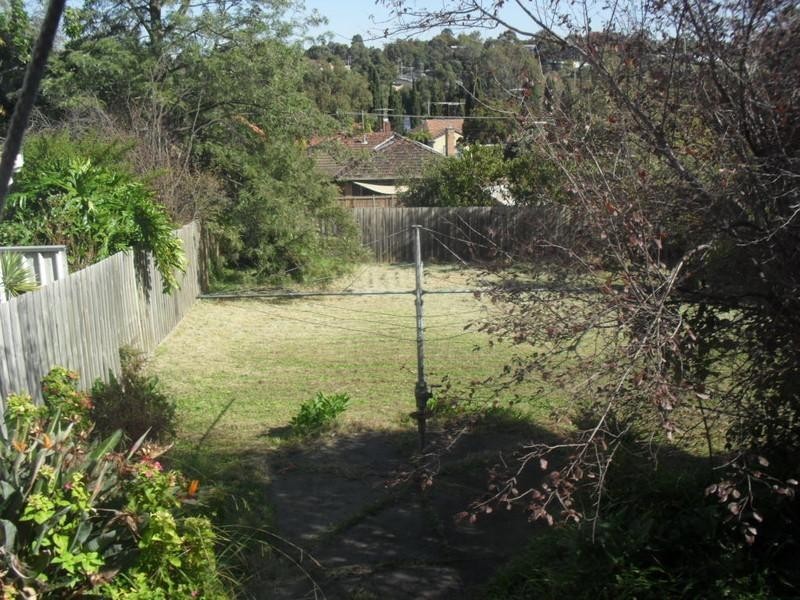 4 Cumming Street, Burwood VIC 3125