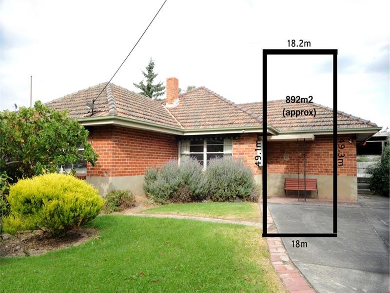 12 Broomhill Avenue, Blackburn VIC 3130