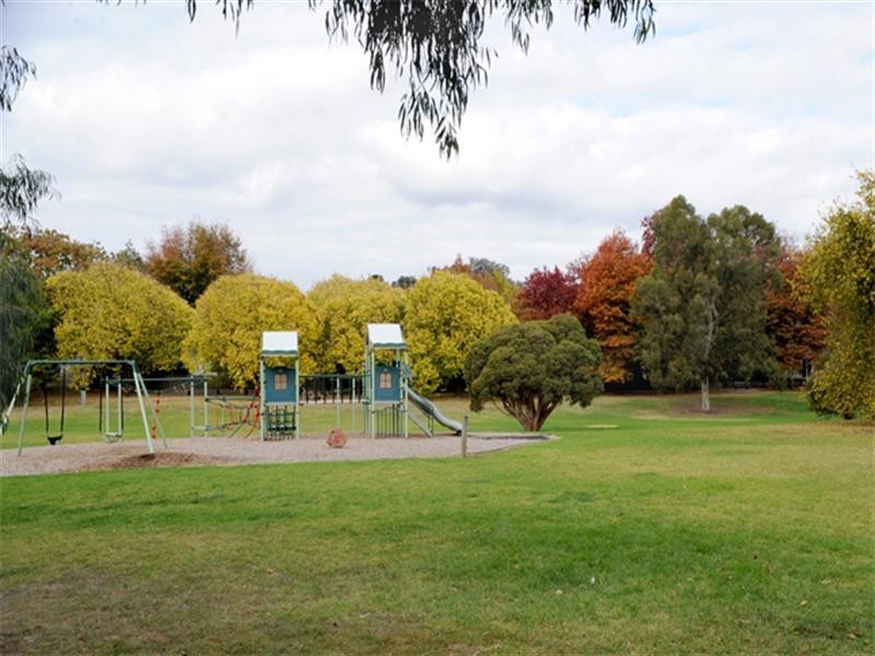 12 Broomhill Avenue, Blackburn VIC 3130