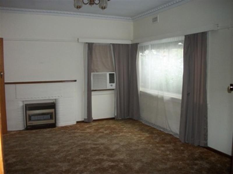 11 Gillies Street, Mitcham VIC 3132