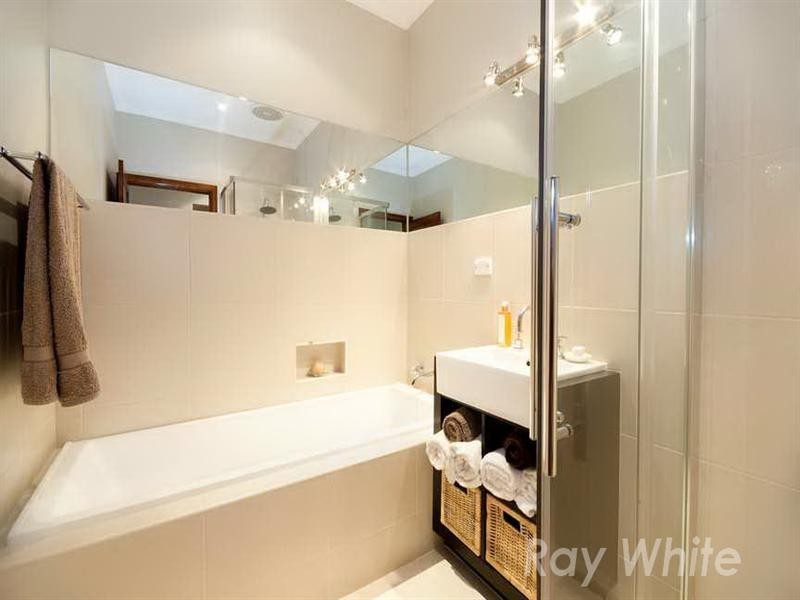 21 Gunyah Road, Blackburn North VIC 3130