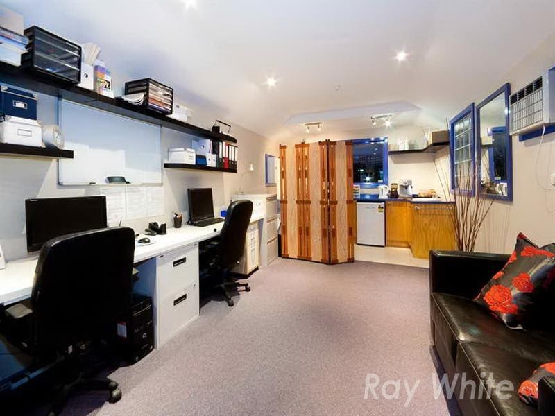 21 Gunyah Road, Blackburn North VIC 3130