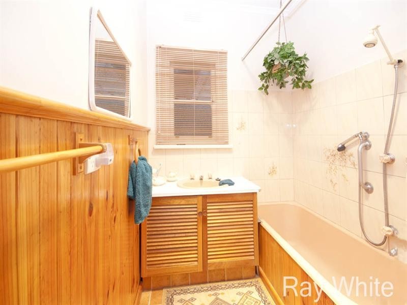 83 Wantirna Road, Ringwood VIC 3134