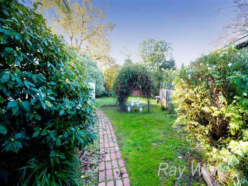 83 Wantirna Road, Ringwood VIC 3134