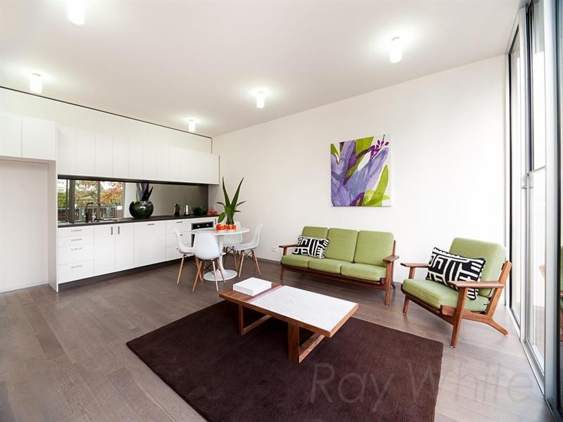 12/15-17 Railway Road, Blackburn VIC 3130