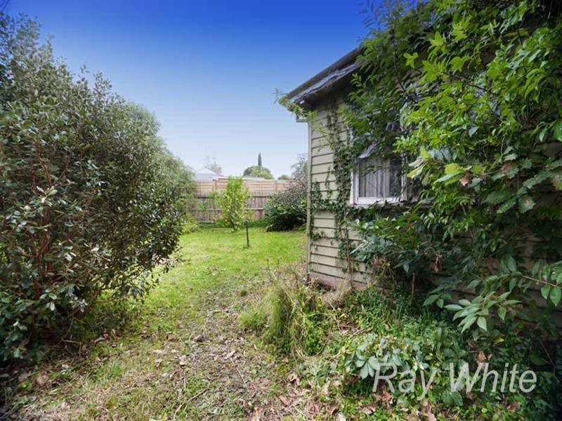 122 Mitcham Road, Donvale VIC 3111