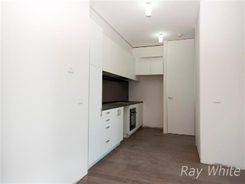 13/15-17 Railway Road, Blackburn VIC 3130