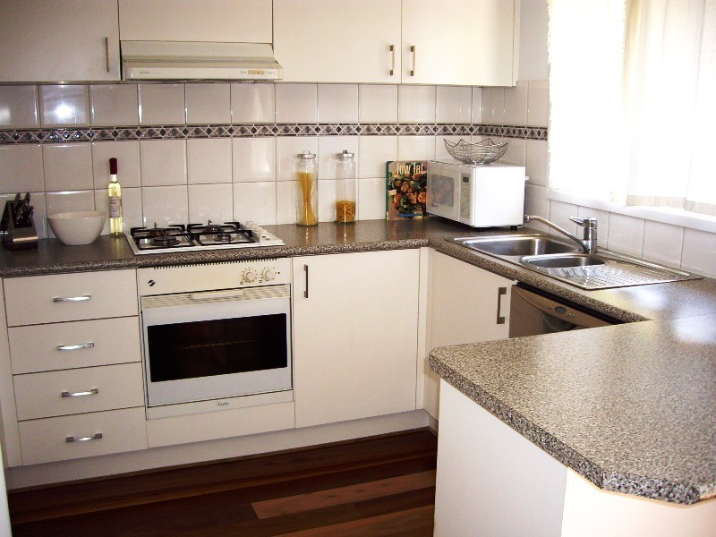 7 Sugarloaf Close, Burwood East VIC 3151