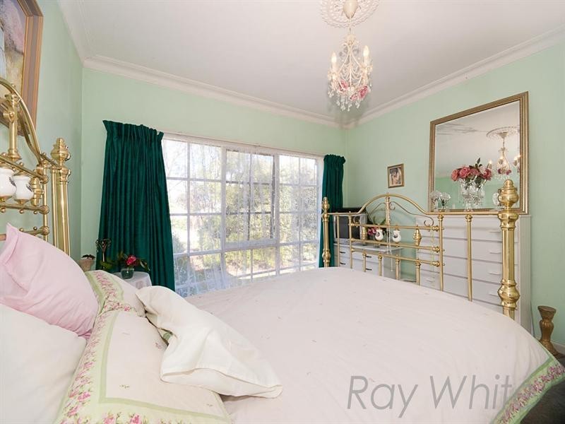 11 Barrina Street, Blackburn South VIC 3130