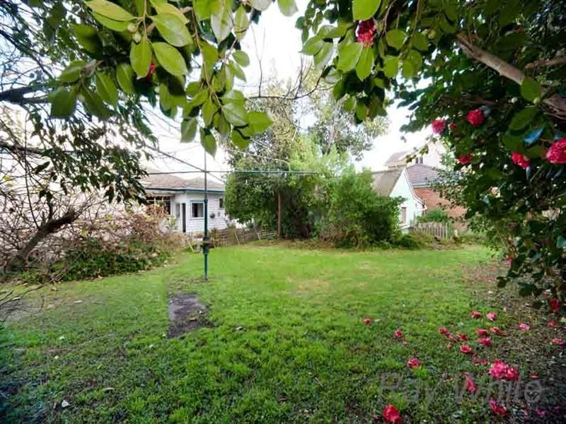 11 Barrina Street, Blackburn South VIC 3130