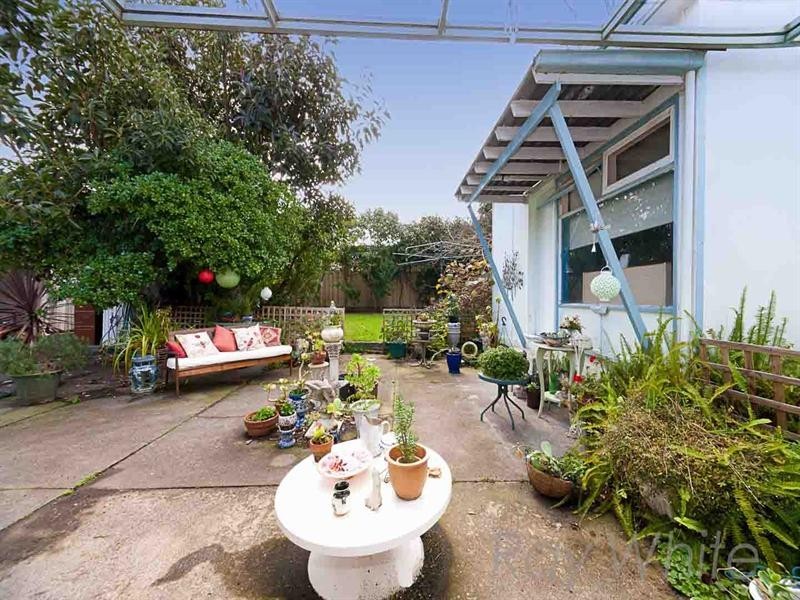 11 Barrina Street, Blackburn South VIC 3130