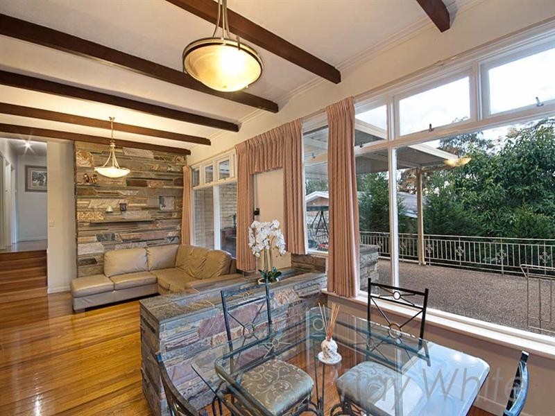 19 Beaufort Street, Mitcham VIC 3132