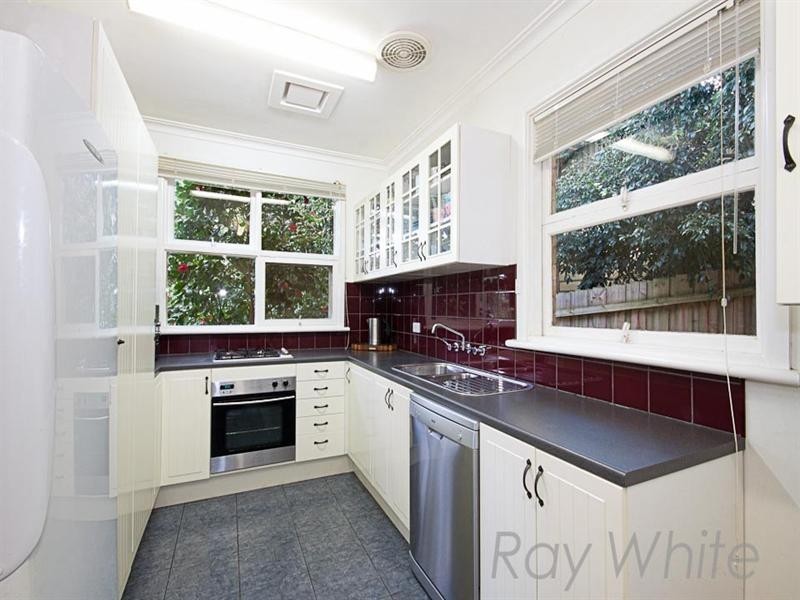 19 Beaufort Street, Mitcham VIC 3132