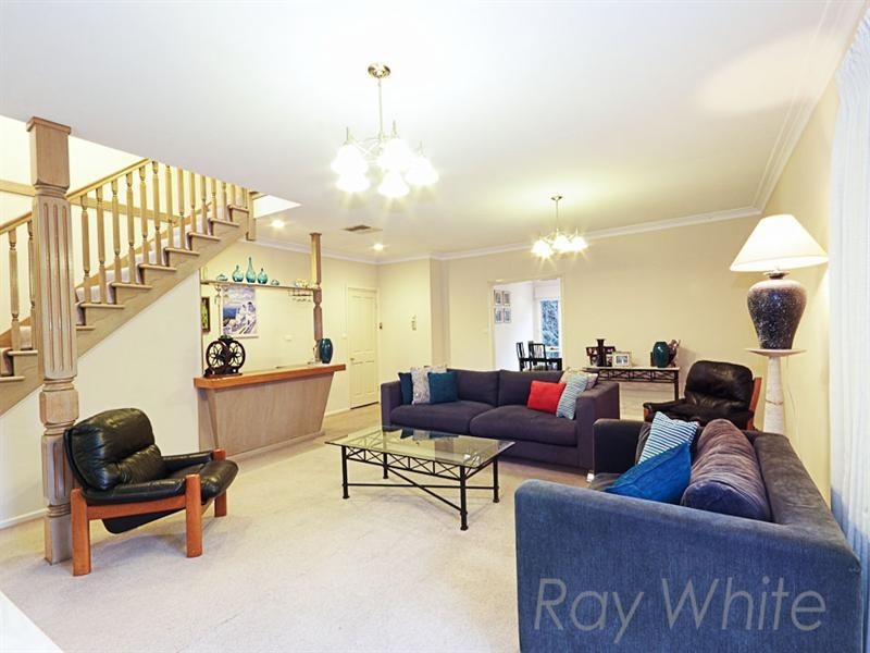 8 Lindau Drive, Vermont South VIC 3133