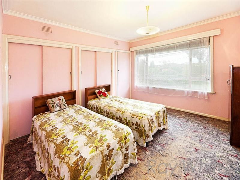 20 Robyn Drive, Nunawading VIC 3131