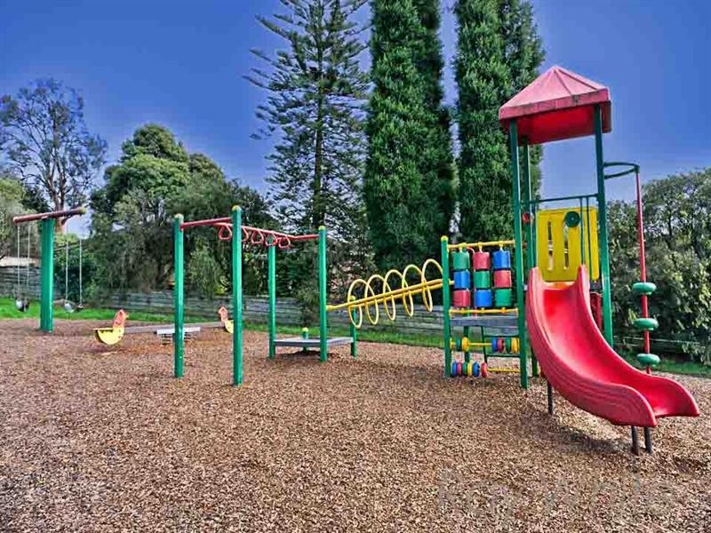 U1/8 Coppin Close, Mitcham VIC 3132