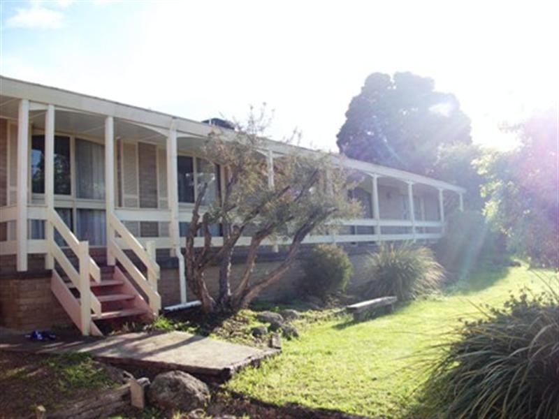 49 Margot Avenue, Doncaster VIC 3108