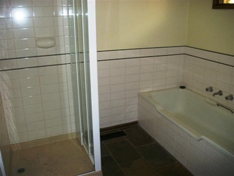 49 Margot Avenue, Doncaster VIC 3108