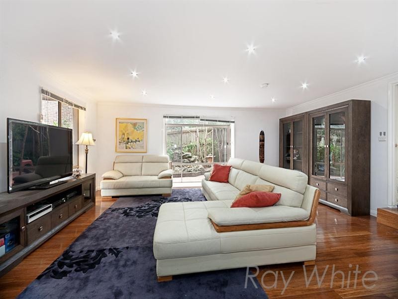 16 Gwyn Rise, Vermont South VIC 3133