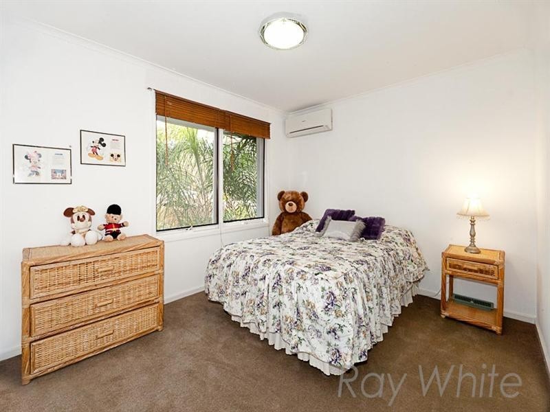 16 Gwyn Rise, Vermont South VIC 3133