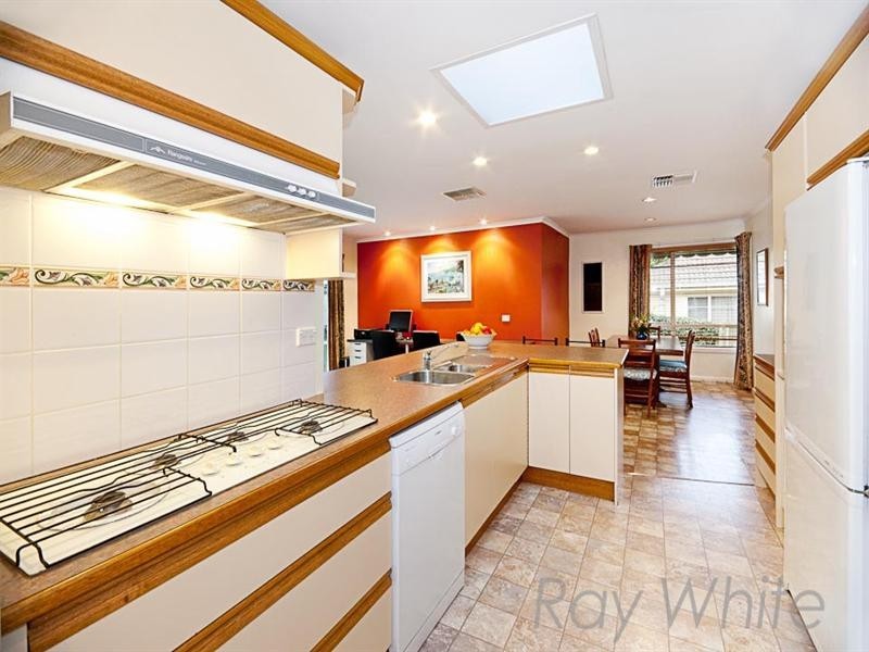 17 Chapman Street, Blackburn North VIC 3130