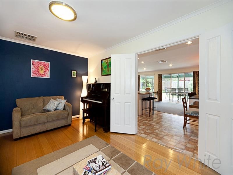 17 Chapman Street, Blackburn North VIC 3130