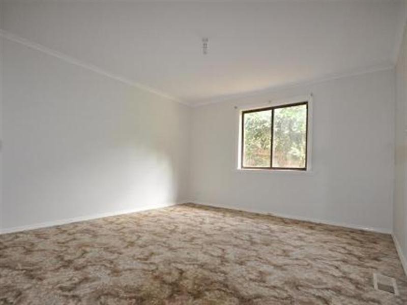 18 Medhurst Street, Burwood East VIC 3151