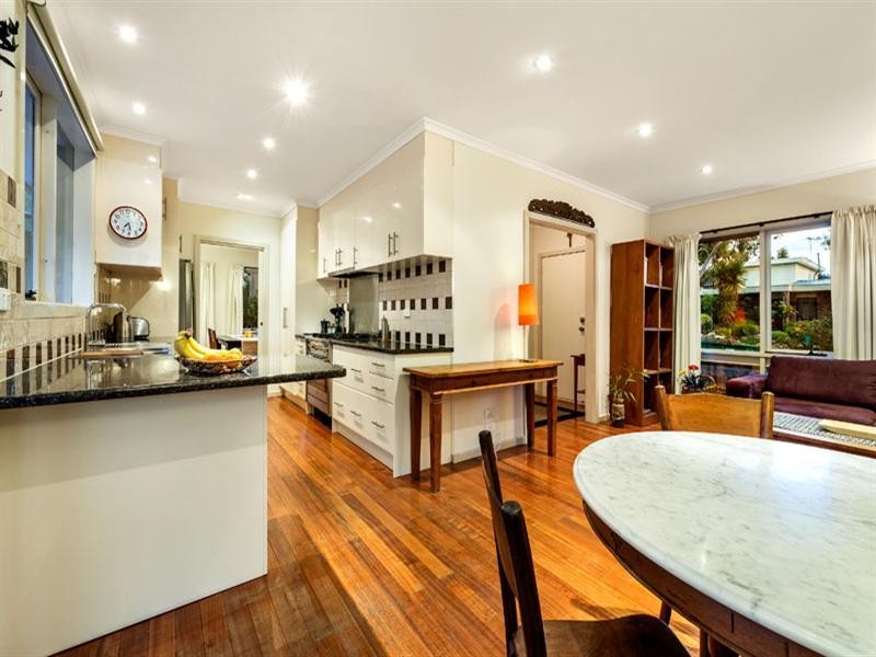 2 Tonmar Court, Forest Hill VIC 3131