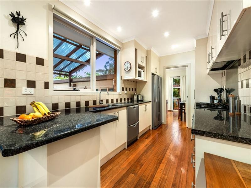 2 Tonmar Court, Forest Hill VIC 3131