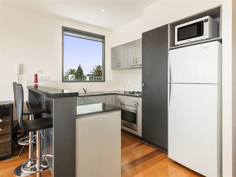 7/19-21 Railway Road, Blackburn VIC 3130