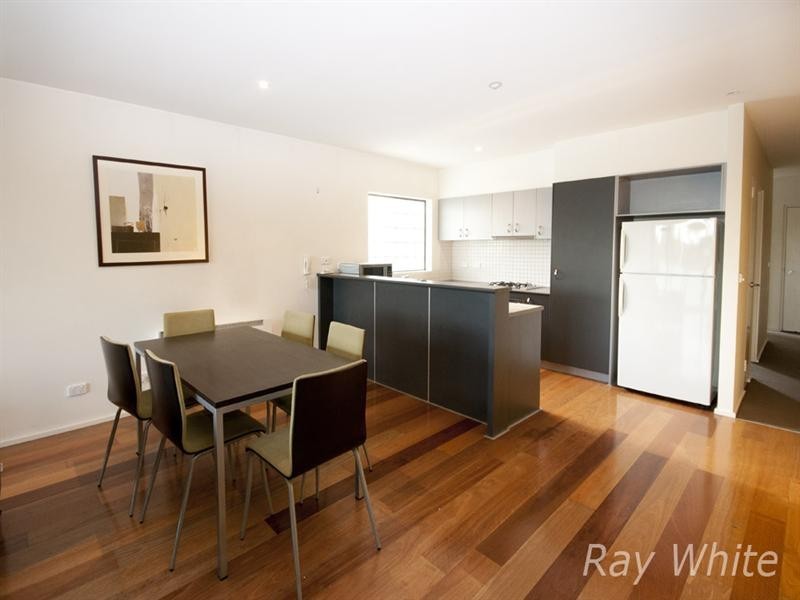 7/19-21 Railway Road, Blackburn VIC 3130