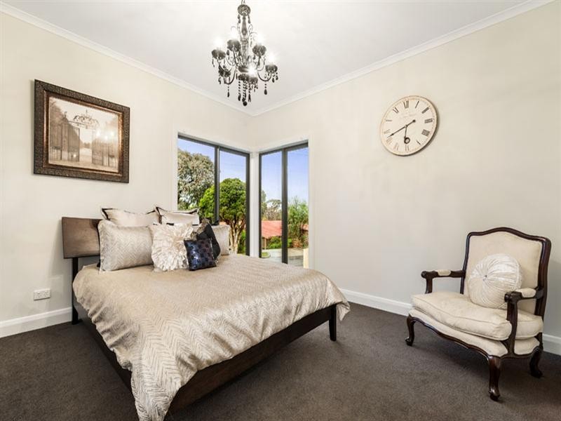 3a Winjallock Crescent, Vermont South VIC 3133