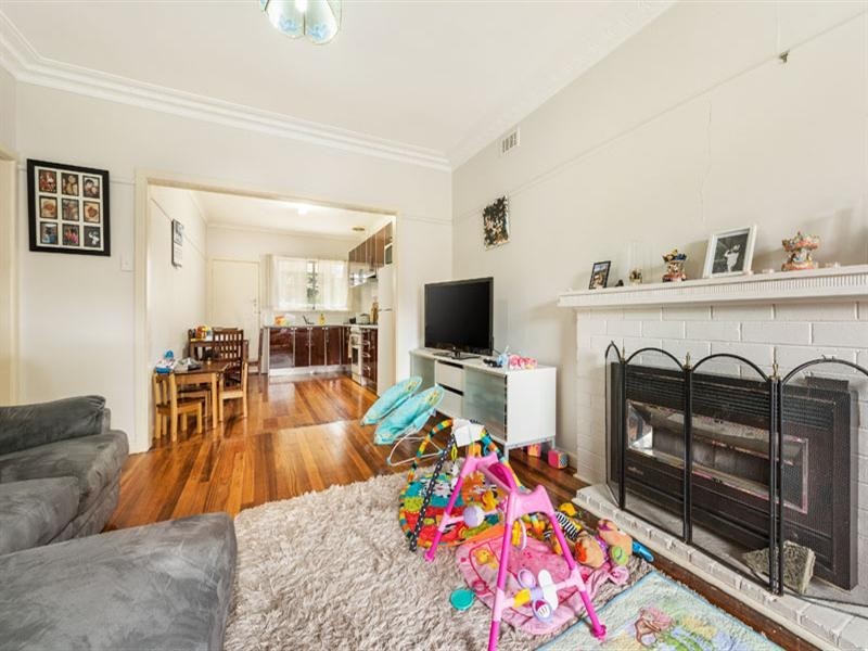 1C Burnett Street, Mitcham VIC 3132