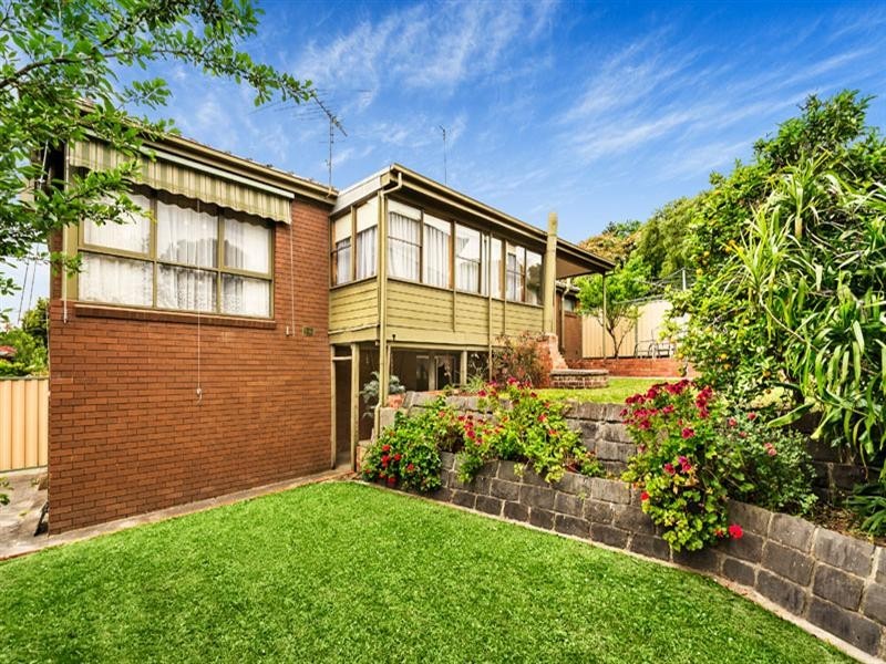 38 Lorraine Drive, Burwood East VIC 3151